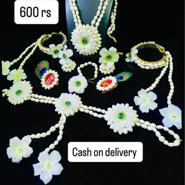 Floral Payal Anklet Set
